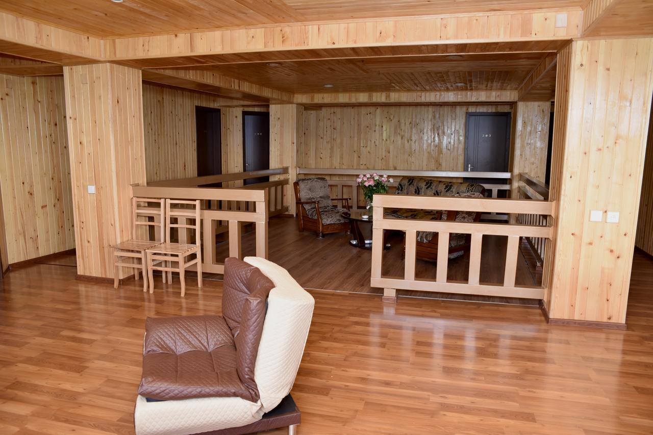 テラヴィ Nikala Bed & Breakfast エクステリア 写真