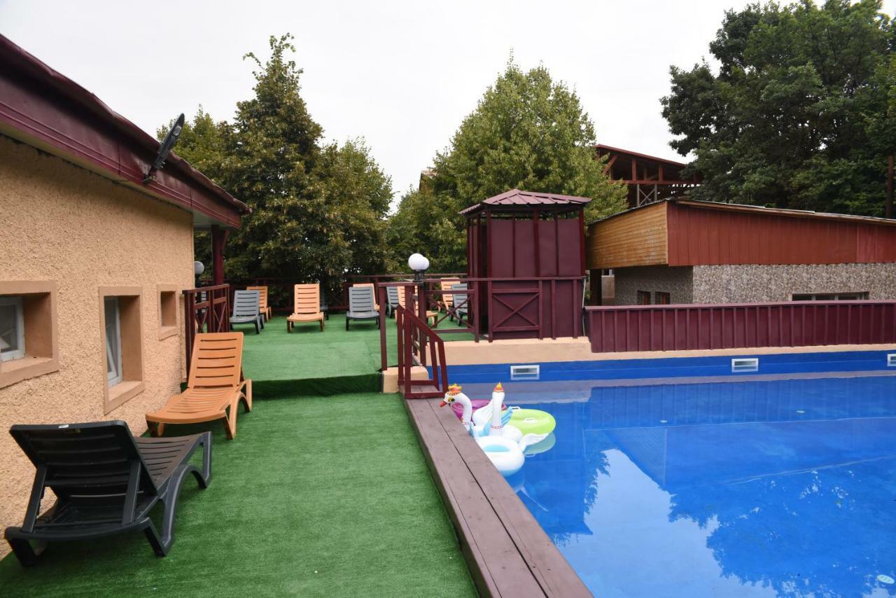 テラヴィ Nikala Bed & Breakfast エクステリア 写真